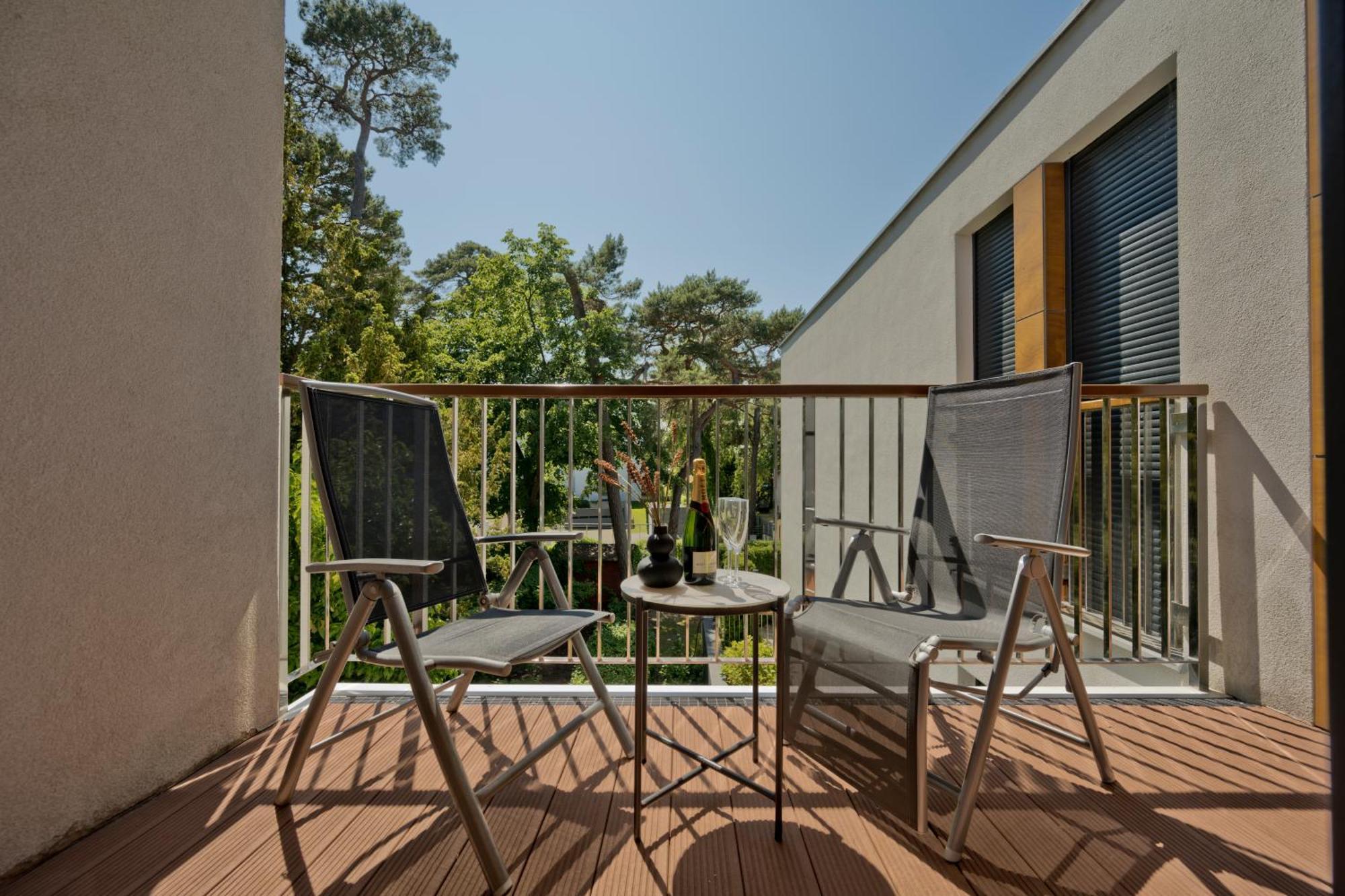 Blueapart Apartamenty Jurata Exterior photo